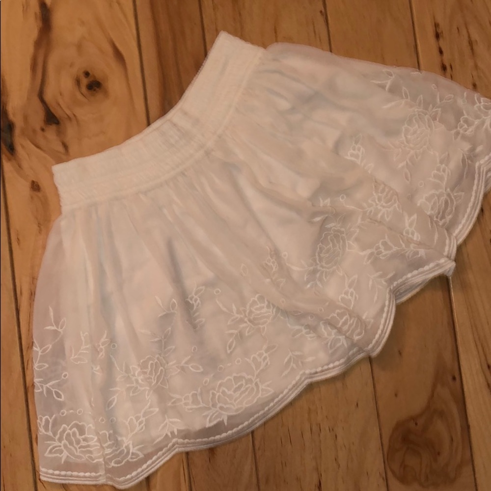 Embroidered Floral Mini Skirt